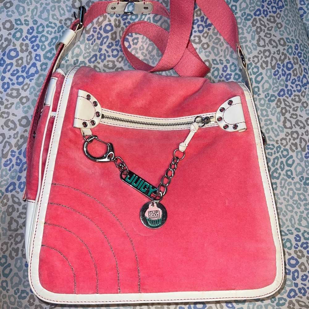 Vintage White Pink Juicy Couture Messenger Bag Purse Handbag Velour Cupcake